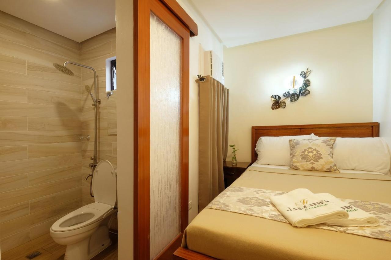 Jai-Cob'S Suites Coron Buitenkant foto