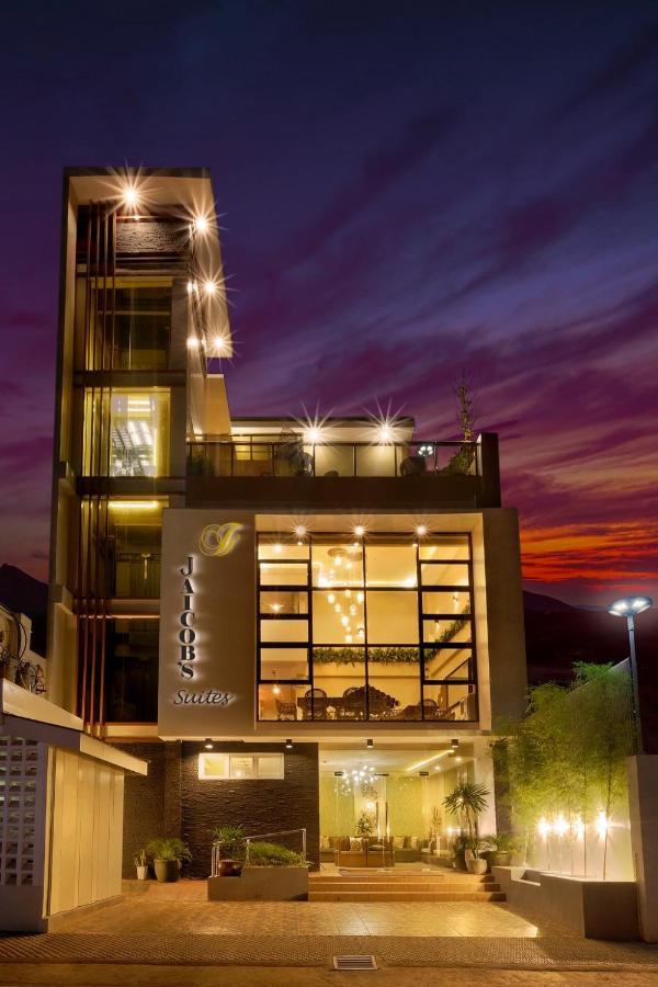 Jai-Cob'S Suites Coron Buitenkant foto